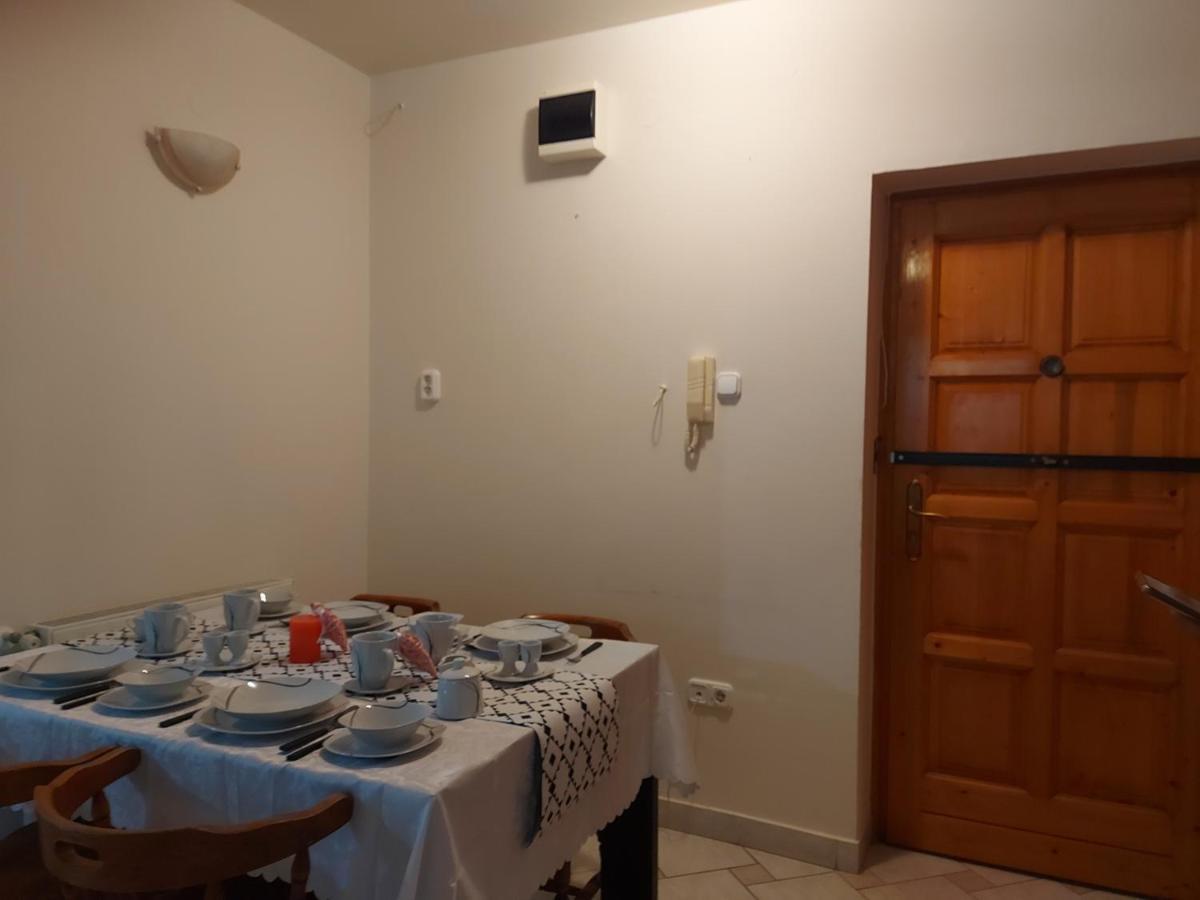 דברצן Lara Apartman מראה חיצוני תמונה