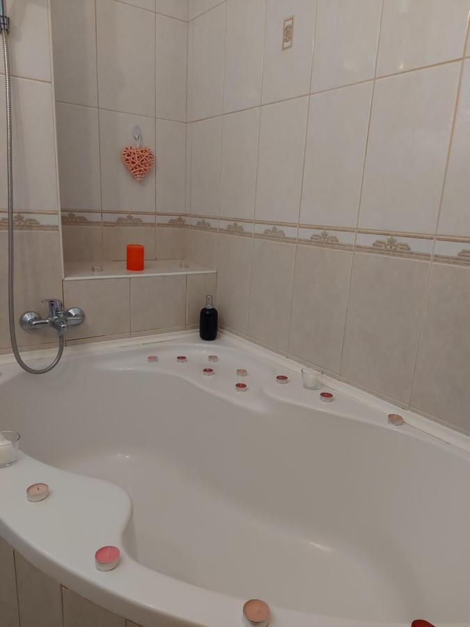 דברצן Lara Apartman מראה חיצוני תמונה