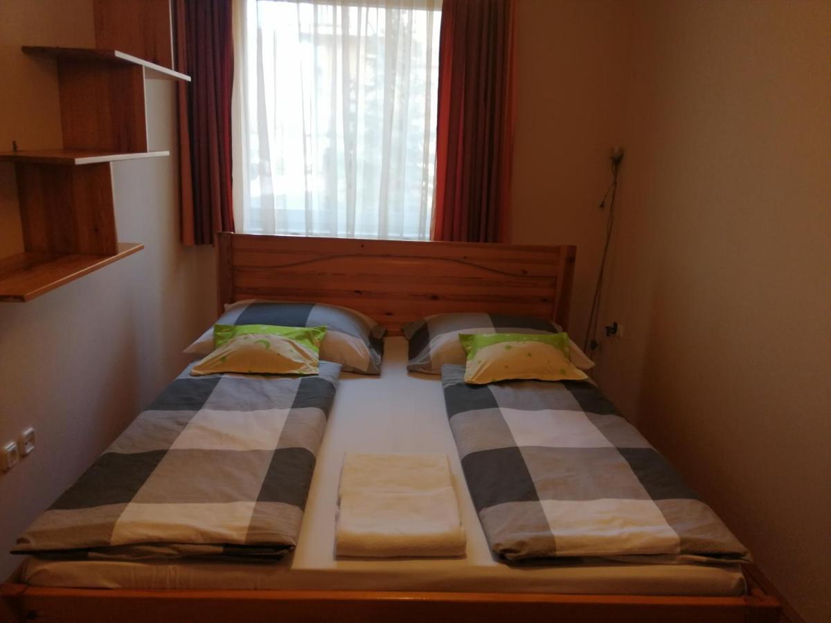 דברצן Lara Apartman מראה חיצוני תמונה