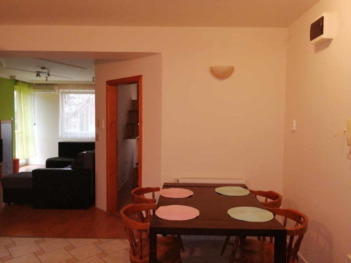 דברצן Lara Apartman מראה חיצוני תמונה